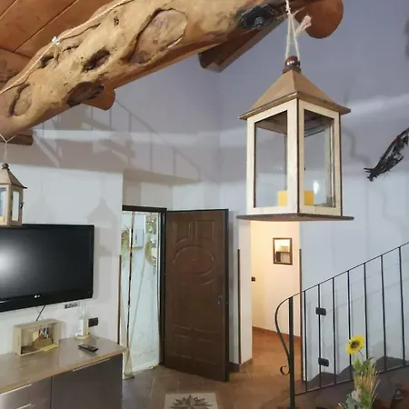 Rustic House Holiday home Giardini di Gioiosa