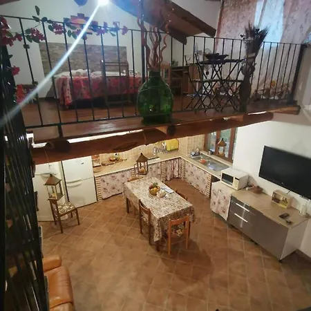 Holiday home Rustic House Giardini di Gioiosa